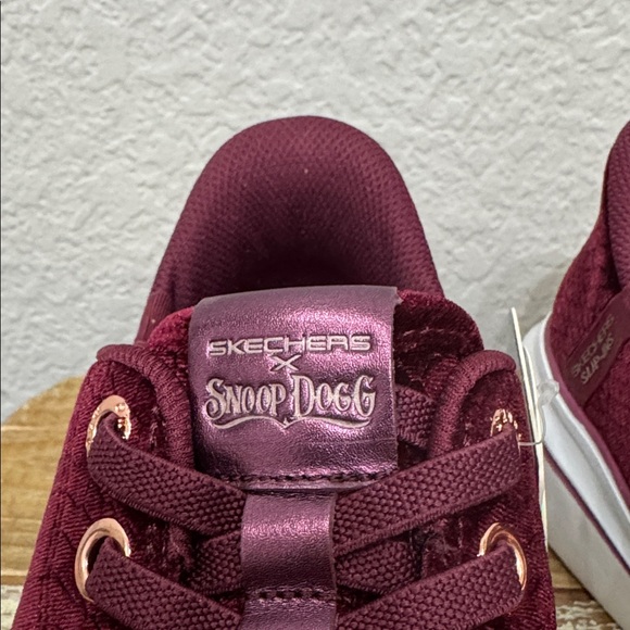 Sketchers X Snoop Dogg One Boss Life Velvet Slip Ins Sneakers Size 6 NEW - Picture 4 of 8